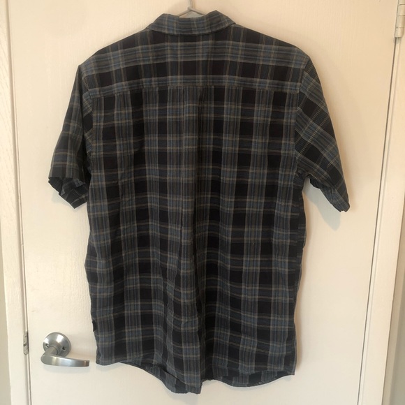 Patagonia Men’s short-sleeve button up 💥 - Picture 2 of 6